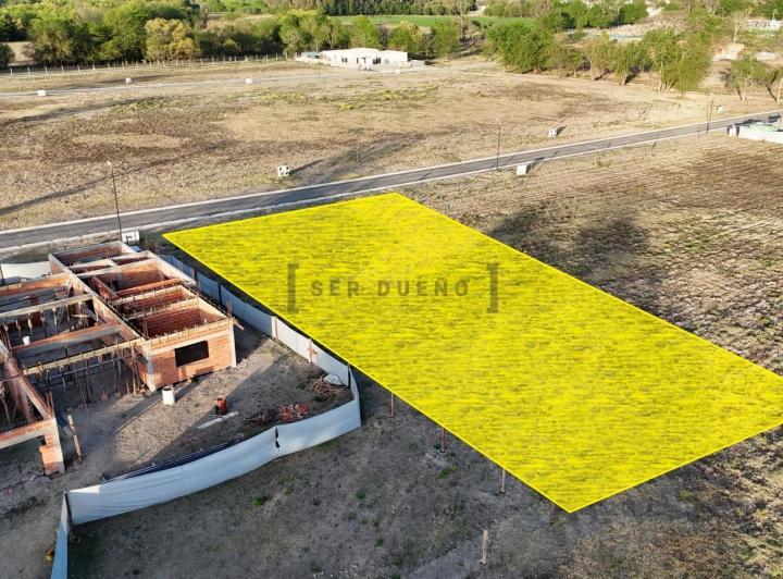 Terreno · 1208m²