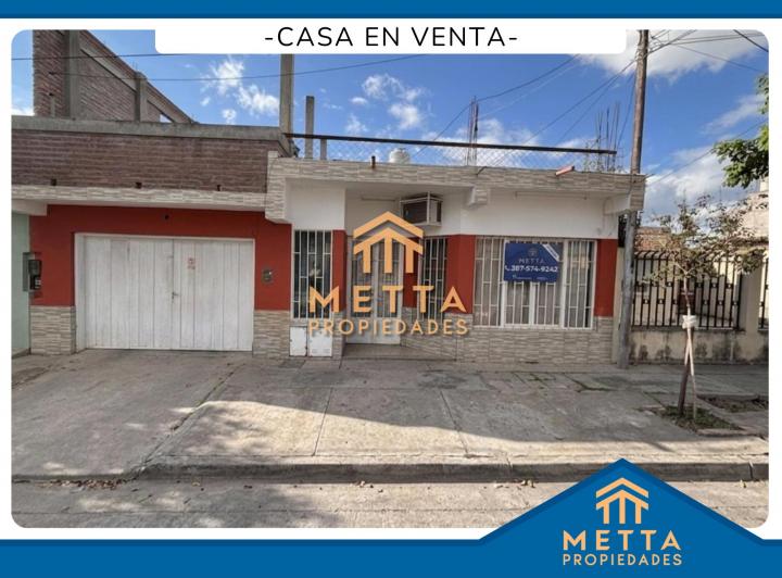 Casa · 200m² · 5 Ambientes · 1 Cochera