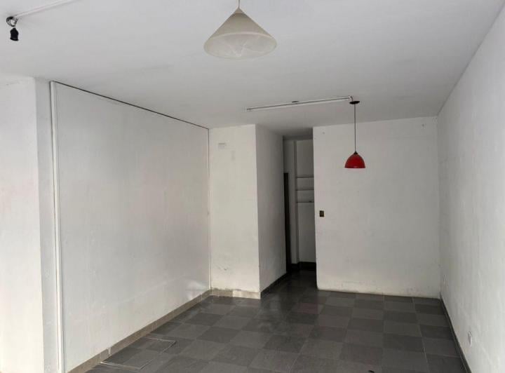 Local comercial · 75m² · 3 Ambientes
