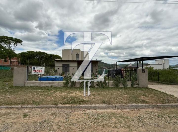 Casa · 95m² · 6 Ambientes · 1 Cochera