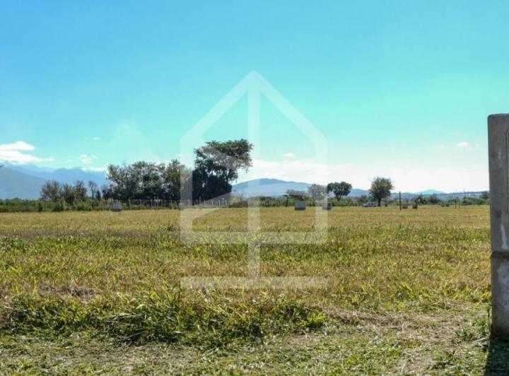 Terreno · 600m²