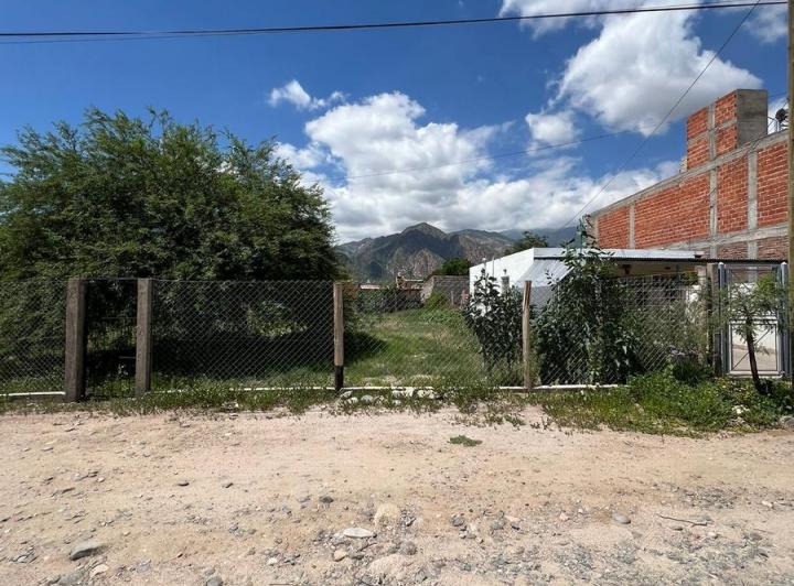 Terreno · 300m²