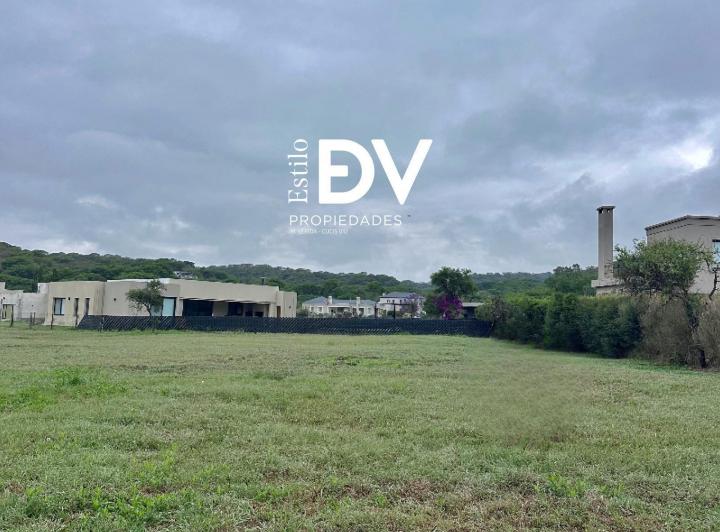Terreno · 1312m²