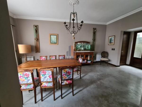 Casa · 287m² · 7 Ambientes