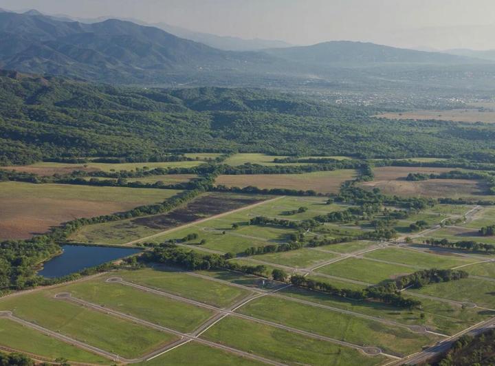 Terreno · 1083m²