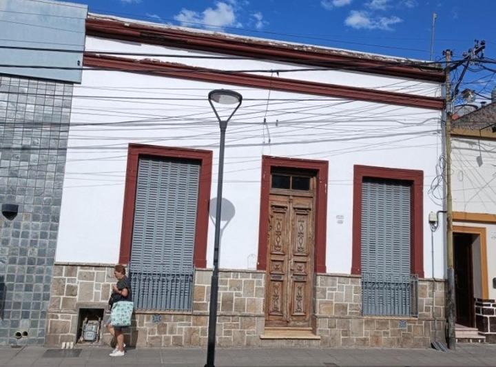 Casa · 180m² · 6 Ambientes
