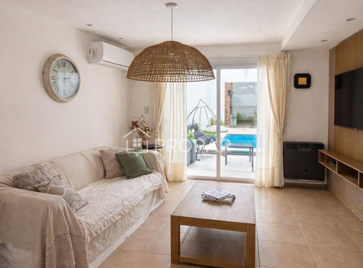 Casa · 150m² · 5 Ambientes · 1 Cochera