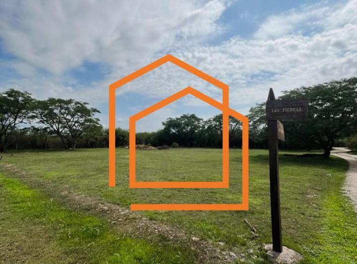 Terreno · 1700m²