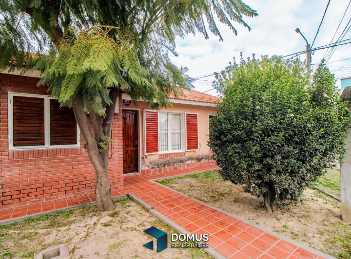 Casa · 80m² · 2 Dormitorios · 1 Cochera
