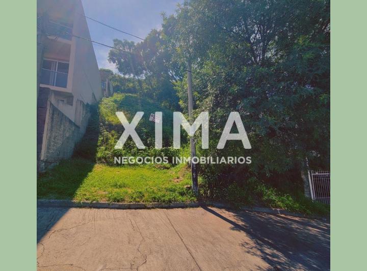 Terreno · 583m²
