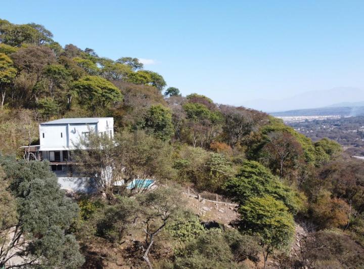 Casa · 280m² · 6 Ambientes