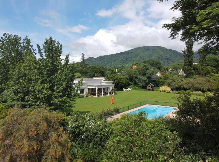 Casa · 4500m² · 7 Ambientes