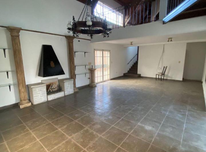 Casa · 27m² · 4 Ambientes · 1 Cochera