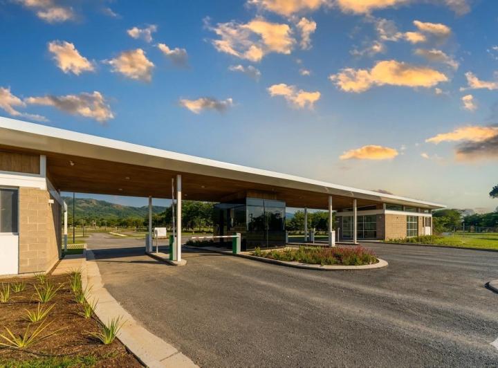 Terreno · 2072m²