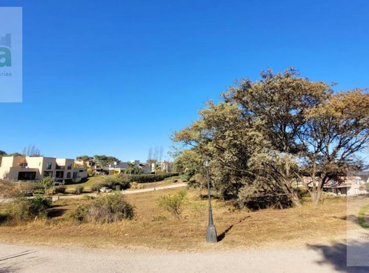 Terreno · 2287m²