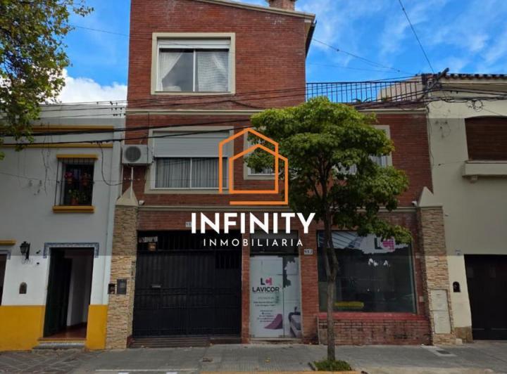 PH · 270m² · 12 Ambientes · 2 Cocheras