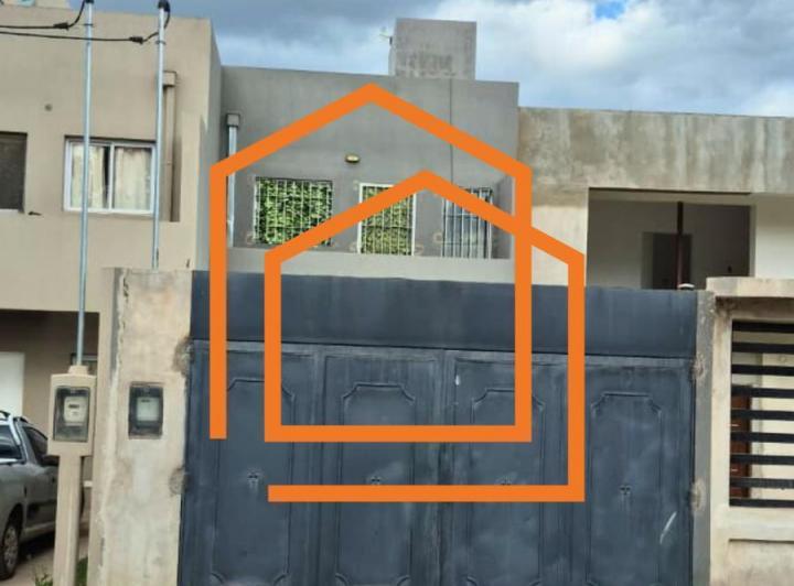 Casa · 150m² · 4 Ambientes · 2 Cocheras