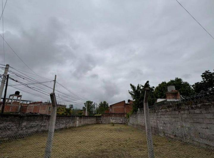 Terreno · 324m²