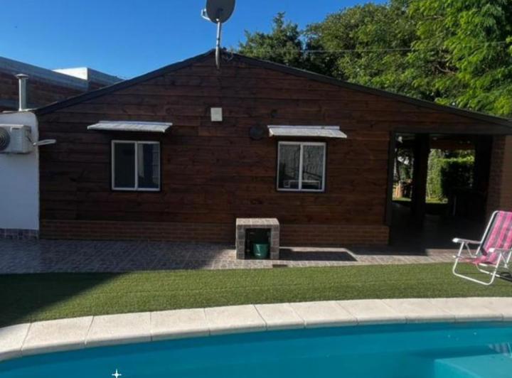 Casa · 825m² · 3 Ambientes · 1 Cochera
