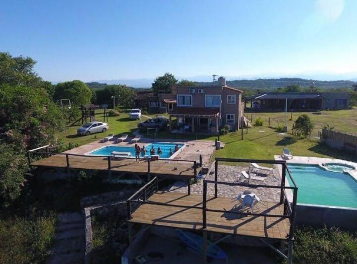 Hotel · 800m²