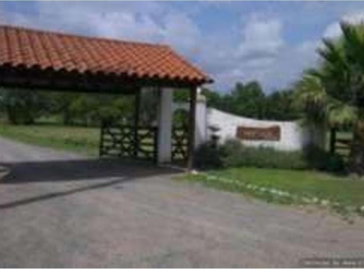 Terreno · 1050m²