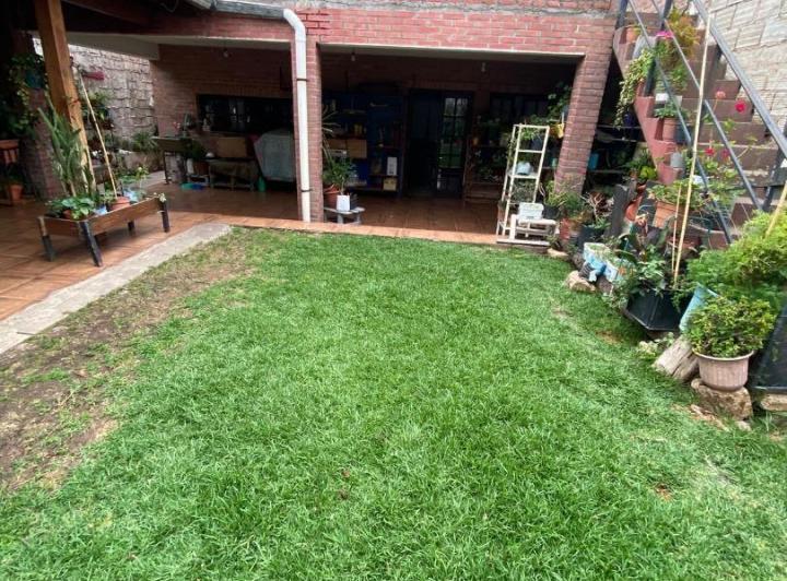 Casa · 220m² · 5 Ambientes · 3 Cocheras