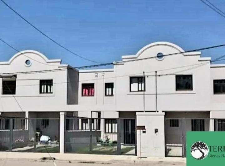 Casa · 100m² · 3 Ambientes · 1 Cochera