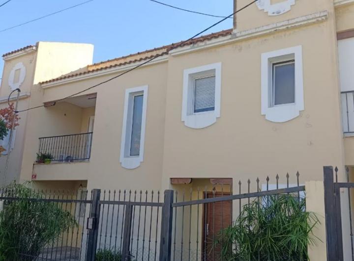 Casa · 115m² · 3 Ambientes · 1 Cochera