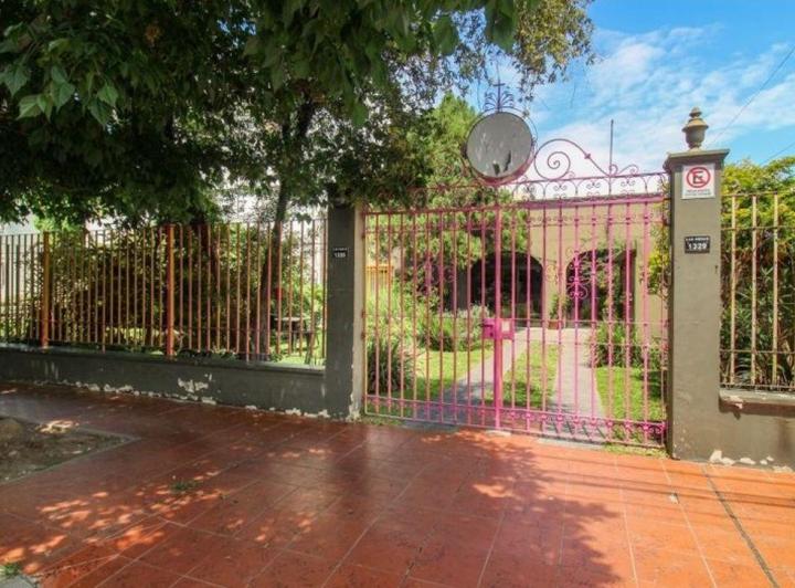 Casa · 350m² · 13 Ambientes · 2 Cocheras