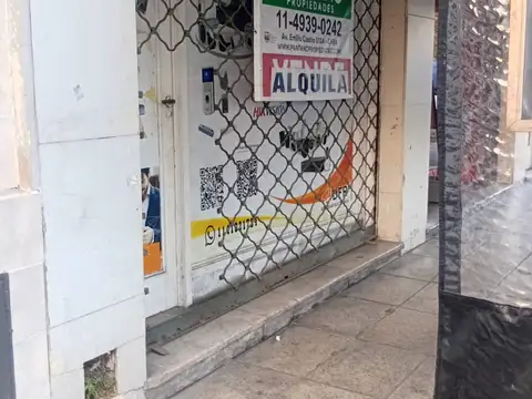 Local en Alquiler en Mataderos, CABA