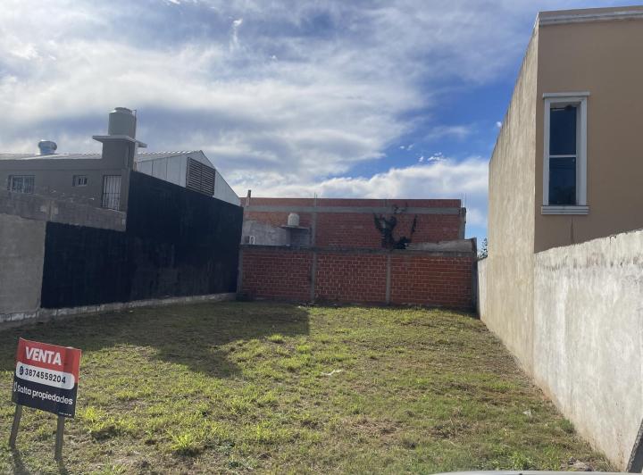 Terreno · 257m²