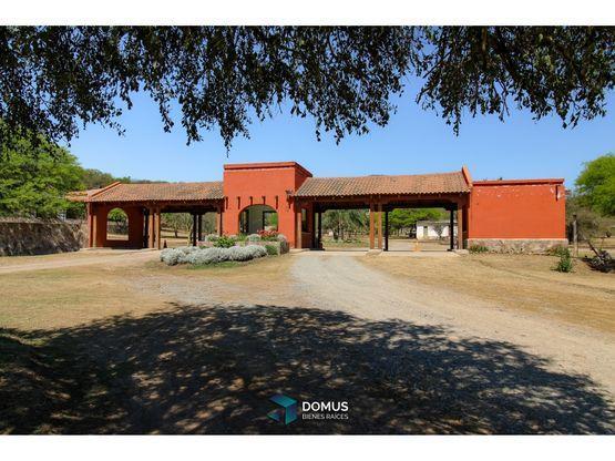 Terreno · 1312m²