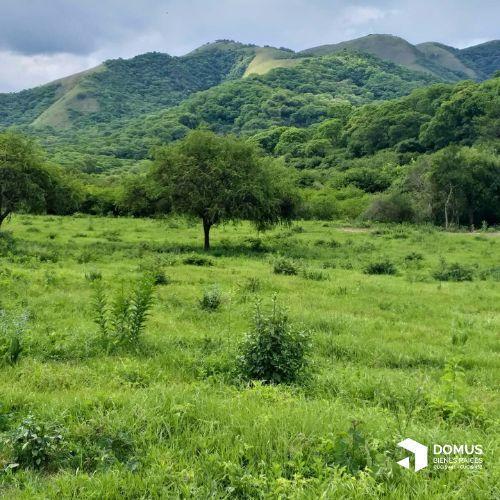 Terreno · 952m²