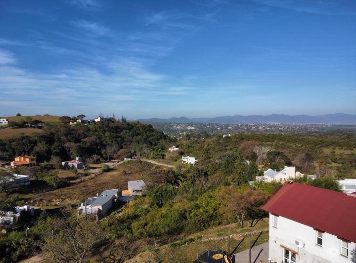 Terreno · 837m²