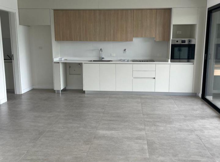 Departamento · 93m² · 7 Ambientes · 1 Cochera
