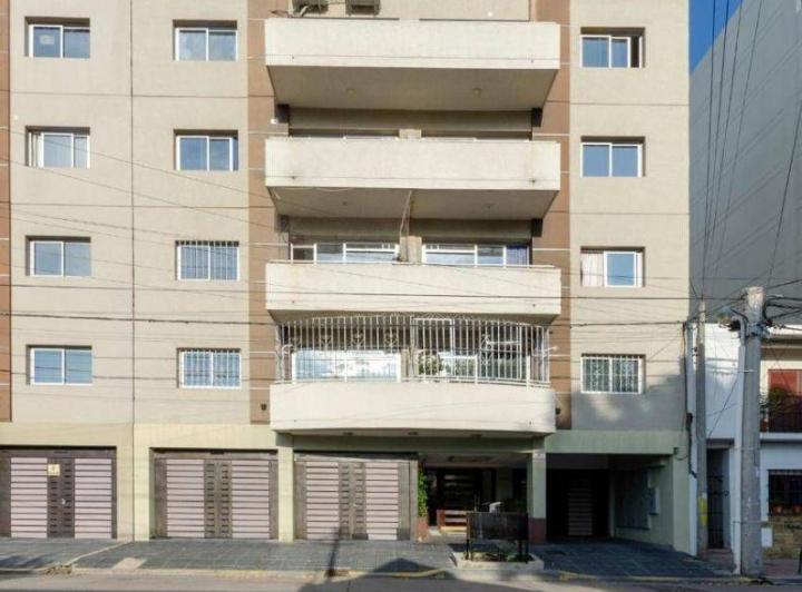 Departamento · 80m² · 4 Ambientes