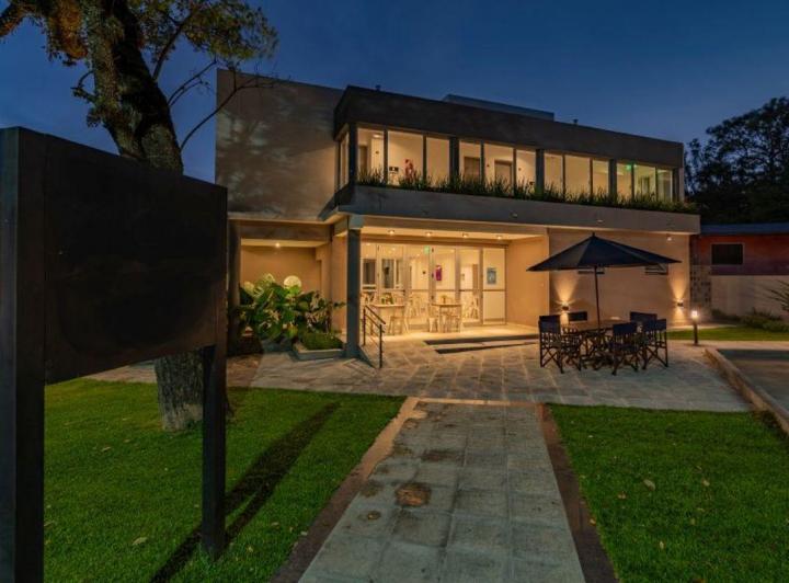 Hotel · 430m² · 9 Dormitorios