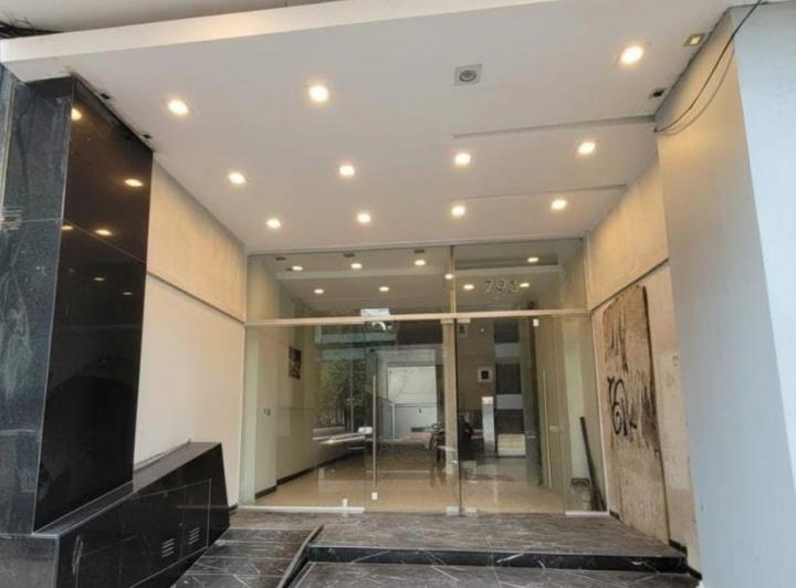 Local comercial · 120m²