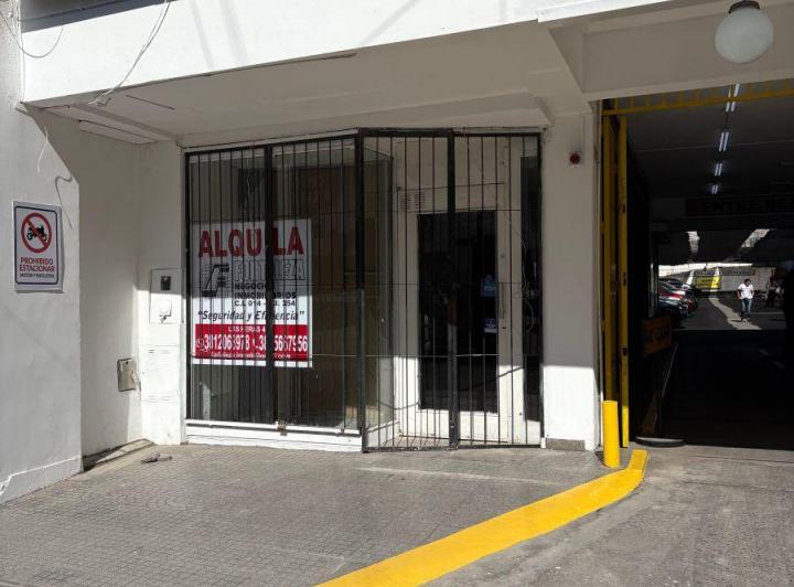 Local comercial · 100m²
