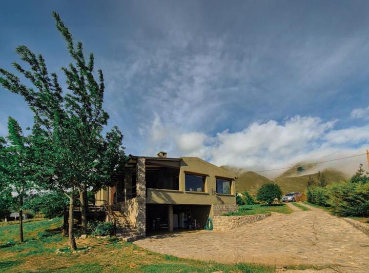 Casa · 167m² · 5 Ambientes · 2 Cocheras