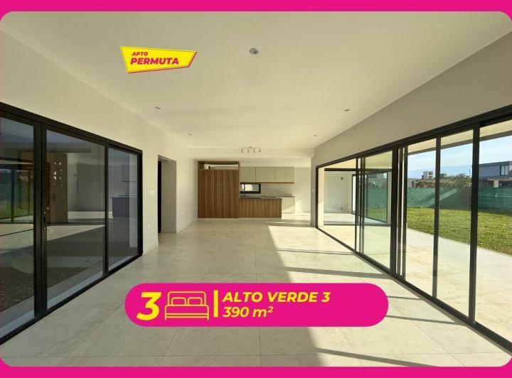 Casa · 296m² · 5 Ambientes · 2 Cocheras