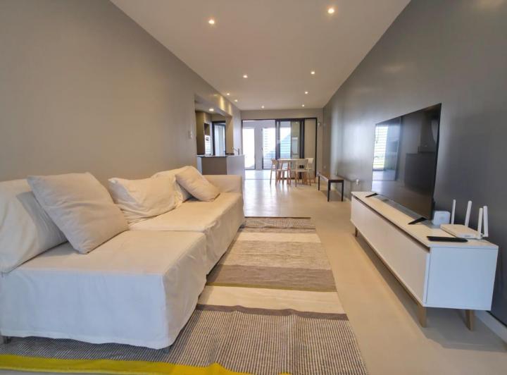 Casa · 114m² · 5 Ambientes · 2 Cocheras