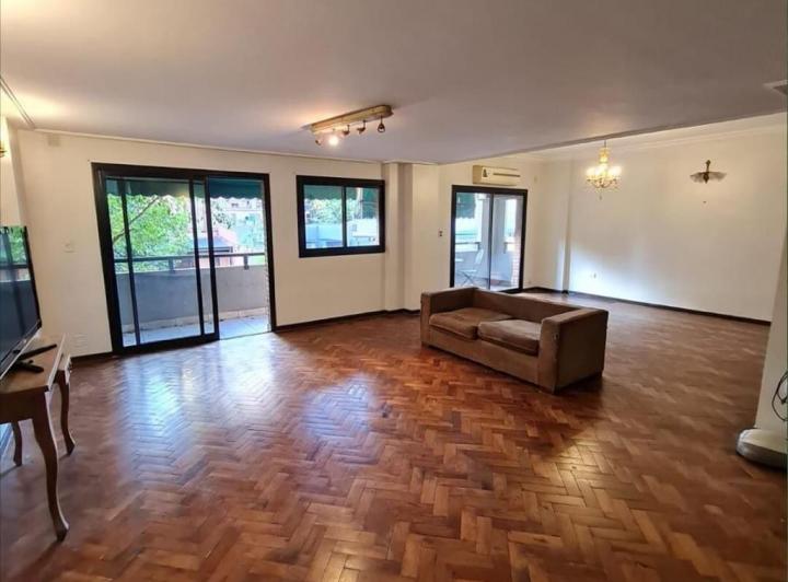 Departamento · 358m² · 8 Ambientes · 1 Cochera