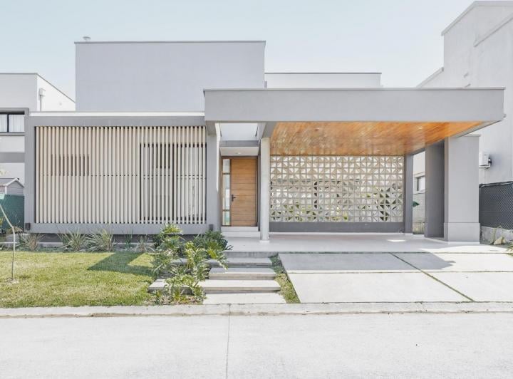 Casa · 390m² · 3 Dormitorios · 1 Cochera