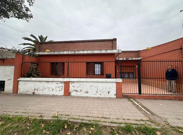 Casa · 106m² · 6 Ambientes · 2 Cocheras