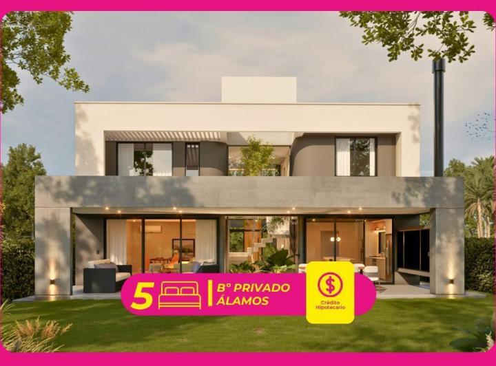Casa · 470m² · 8 Ambientes · 2 Cocheras