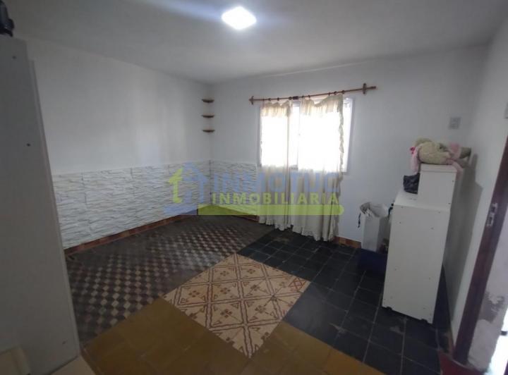 Casa · 128m² · 9 Ambientes