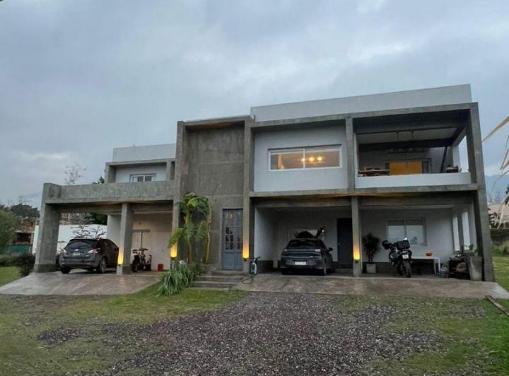 Casa · 500m² · 5 Ambientes