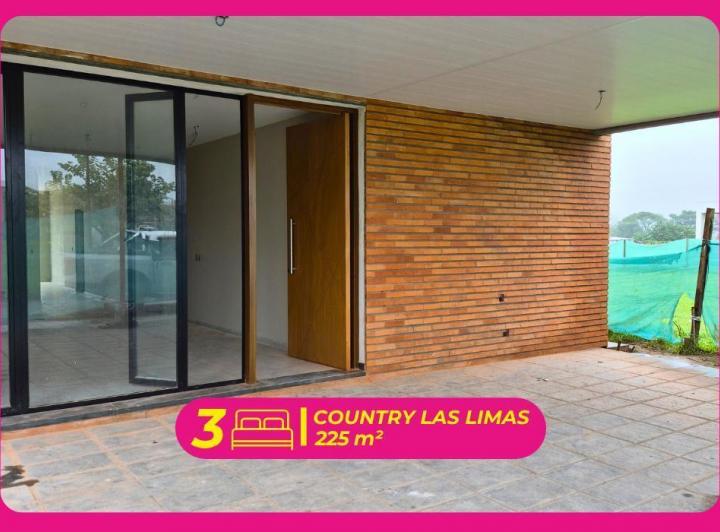 Casa · 143m² · 8 Ambientes · 2 Cocheras