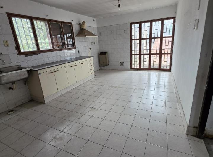 Casa · 450m² · 6 Ambientes